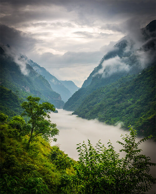 Himachal Cloudy Mountain Tourism