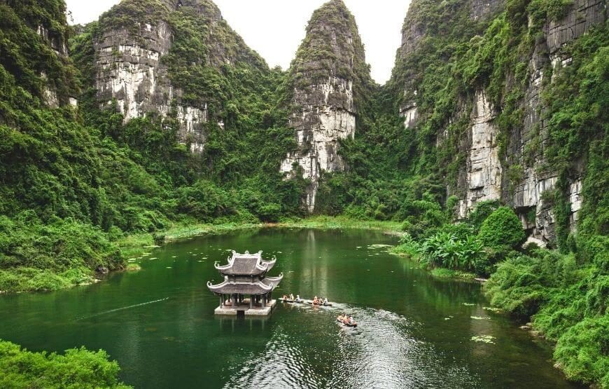 Hanoi – Ninh Binh – Halong Bay Overnight Cruise Package – 03 Nights & 04 Days