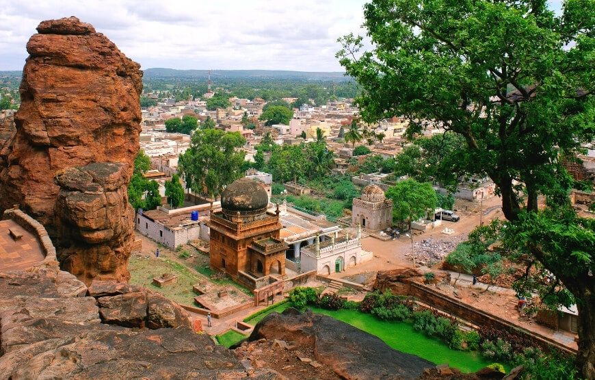 Hampi Badami – 04 Nights & 05 Days